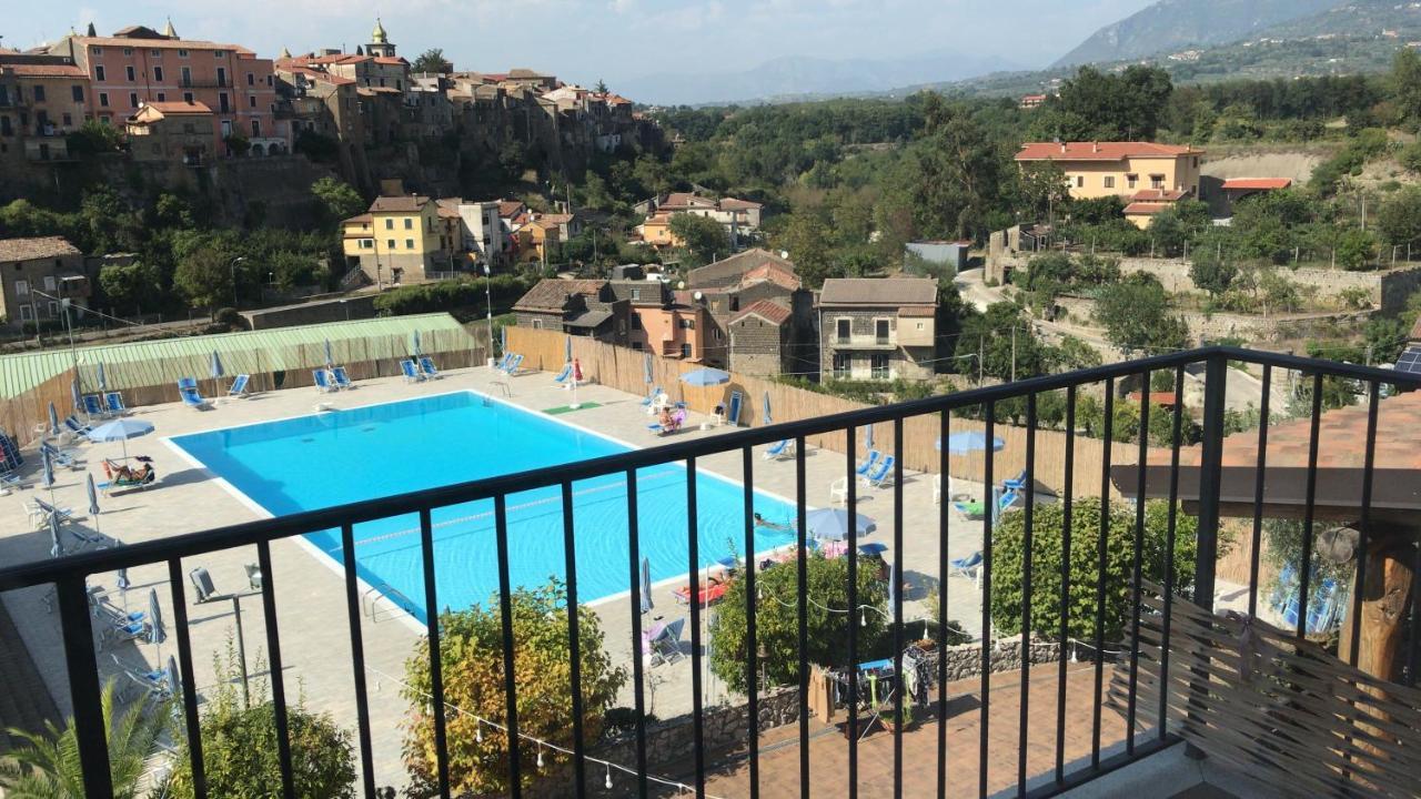 Bed and Breakfast Le Rocce SantʼAgata deʼ Goti Zewnętrze zdjęcie