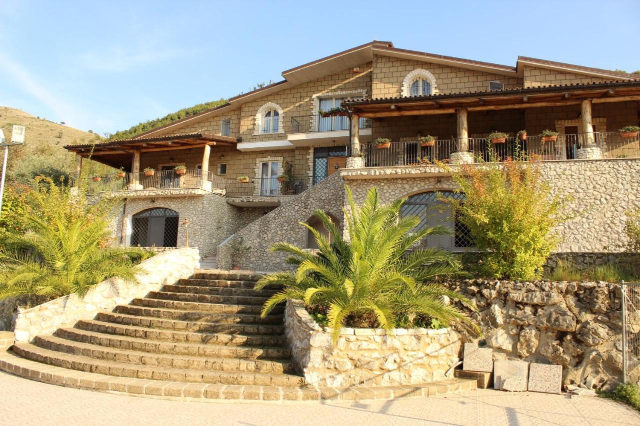 Bed and Breakfast Le Rocce SantʼAgata deʼ Goti Zewnętrze zdjęcie